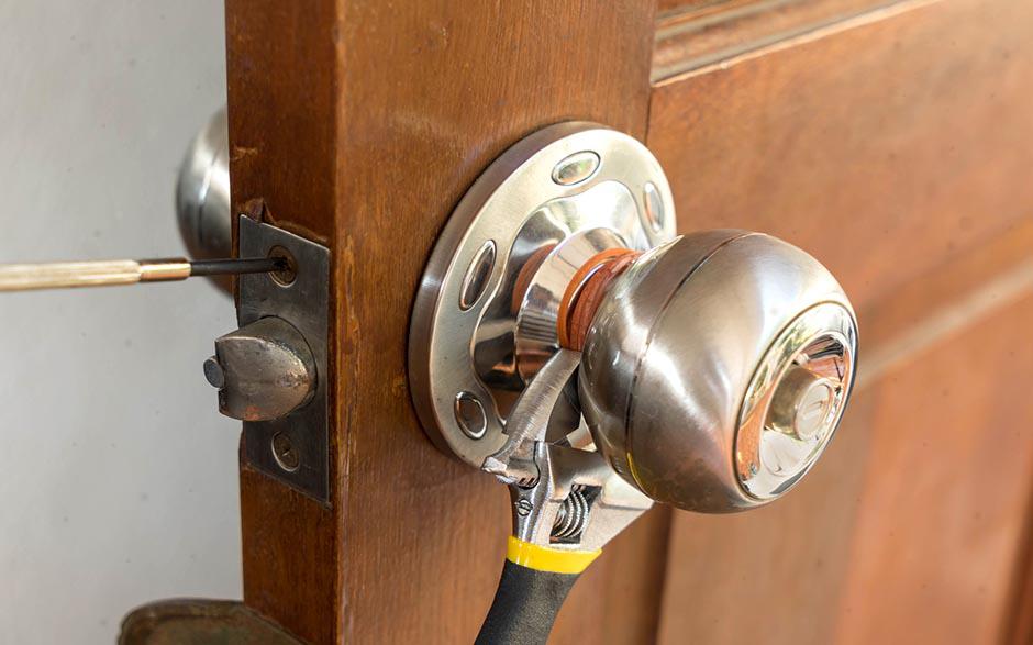  ouvrir une porte fermée à clé Eaubonne